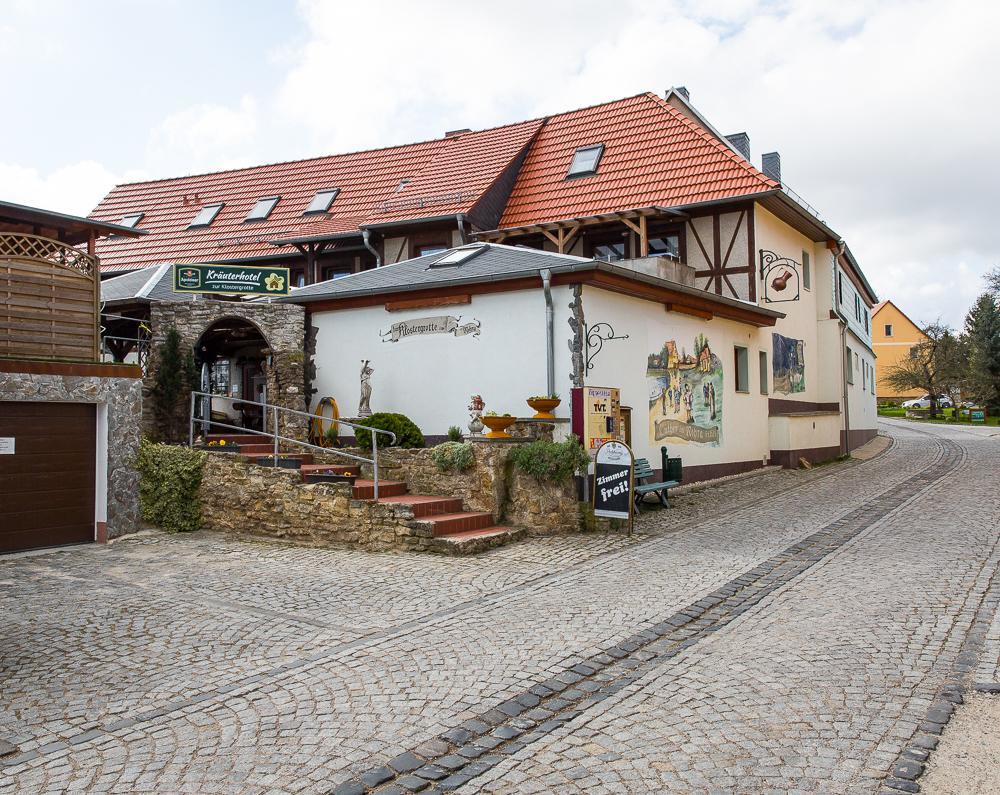 Kraeuterhotel Garni Zur Klostergrotte Nohra  Exterior photo